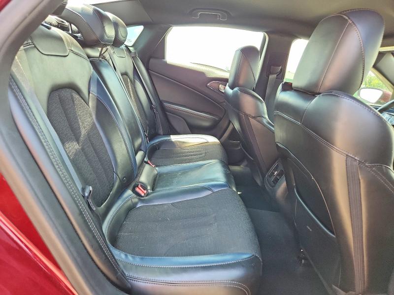 Photo 10 from auction – 2015 CHRYSLER 200 with VIN 1C3CCCBB4FN562164