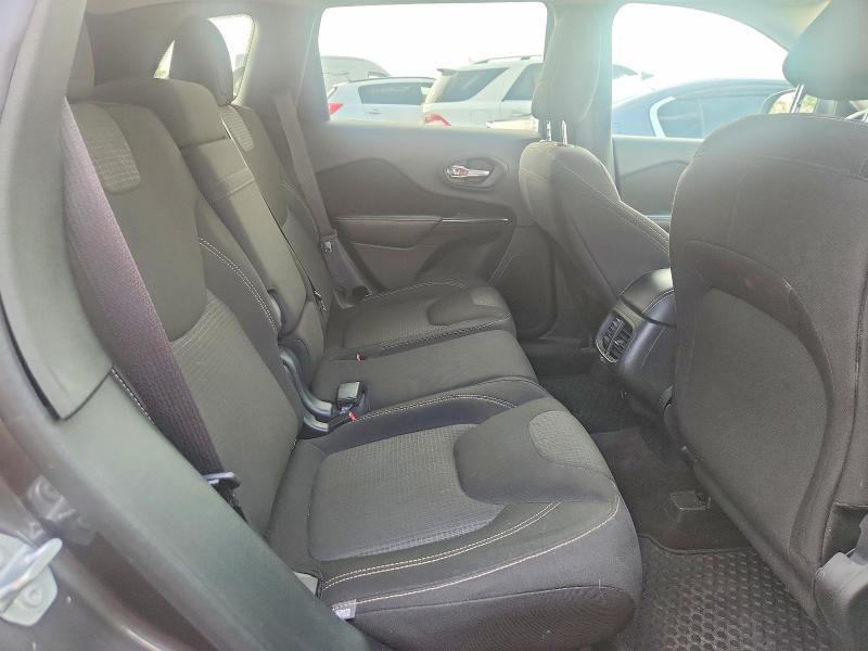 Photo 10 from auction – 2016 JEEP CHEROKEE with VIN 1C4PJMCS0GW296077