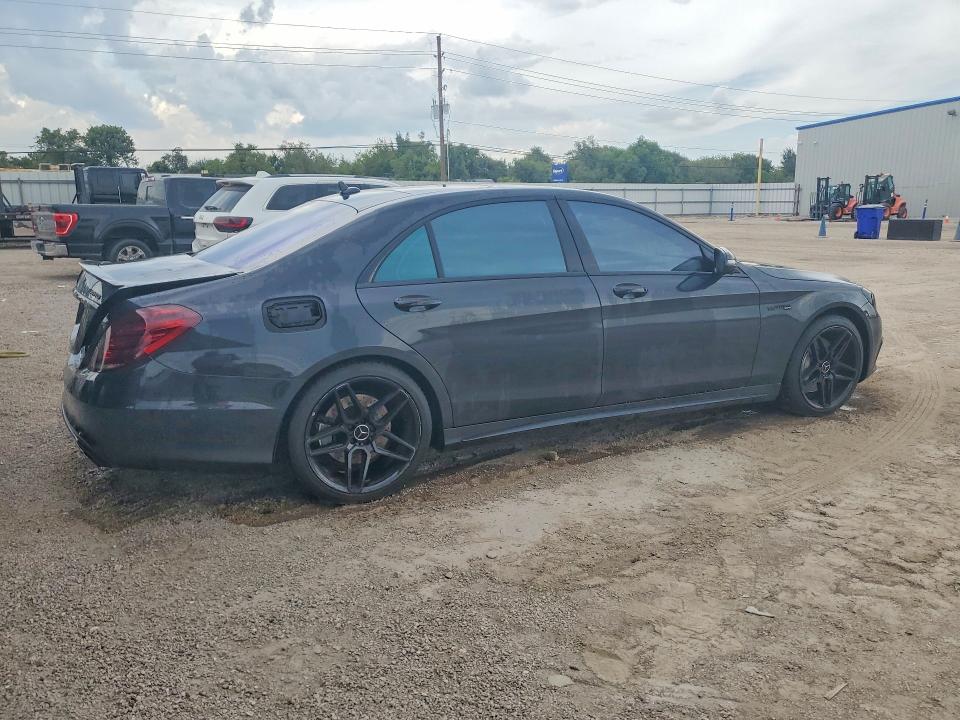 Photo 3 from auction – 2015 MERCEDES-BENZ S with VIN WDDUG8CB7FA095352