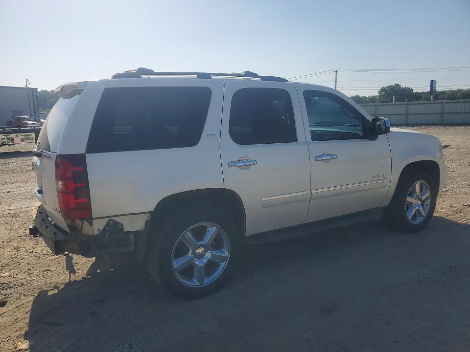 Photo 3 from auction – 2012 CHEVROLET TAHOE with VIN 1GNSCCE09CR122762