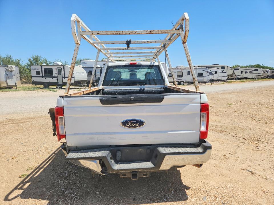 Photo 6 from auction – 2018 FORD F250 with VIN 1FTBF2A65JEB71532