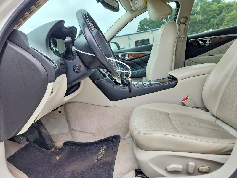 Photo 7 from auction – 2014 INFINITI Q50 with VIN JN1BV7AR5EM683736