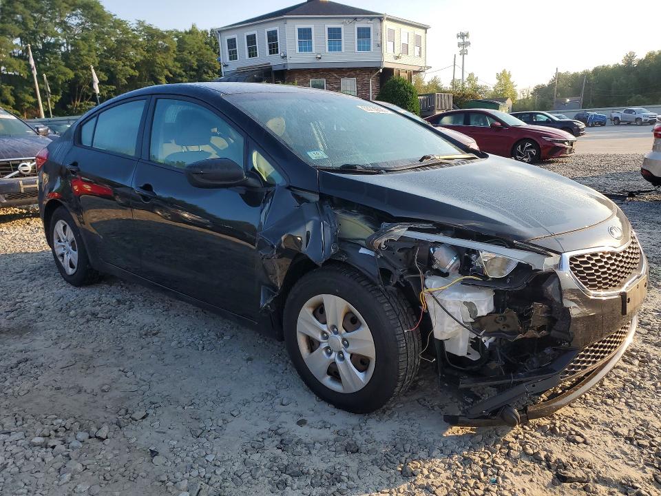 Photo 4 from auction – 2016 KIA FORTE with VIN KNAFK4A62G5542371