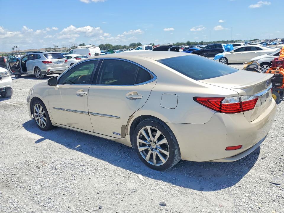 Photo 2 from auction – 2013 LEXUS ES with VIN JTHBW1GG7D2020044
