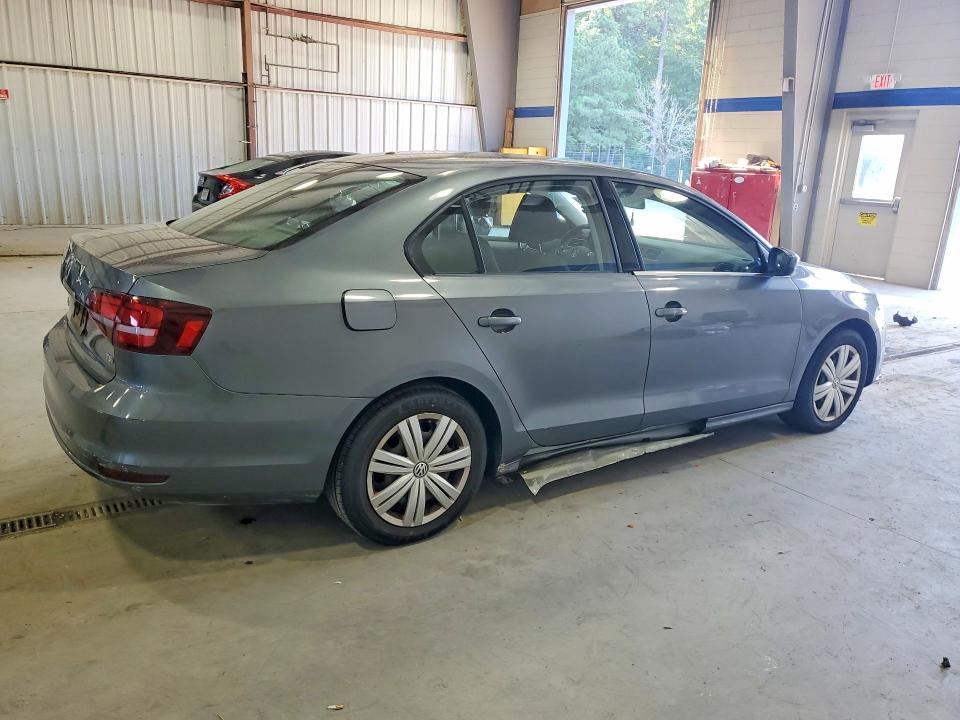 Photo 3 from auction – 2017 VOLKSWAGEN JETTA with VIN 3VW2B7AJ4HM329423
