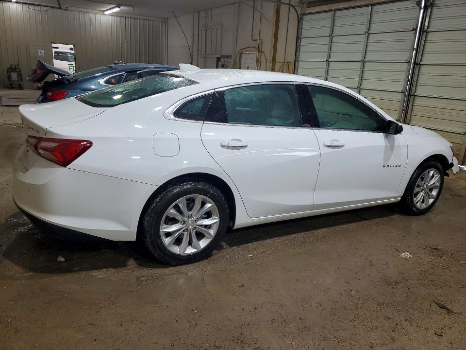 Photo 3 from auction – 2022 CHEVROLET MALIBU with VIN 1G1ZD5ST5NF104836