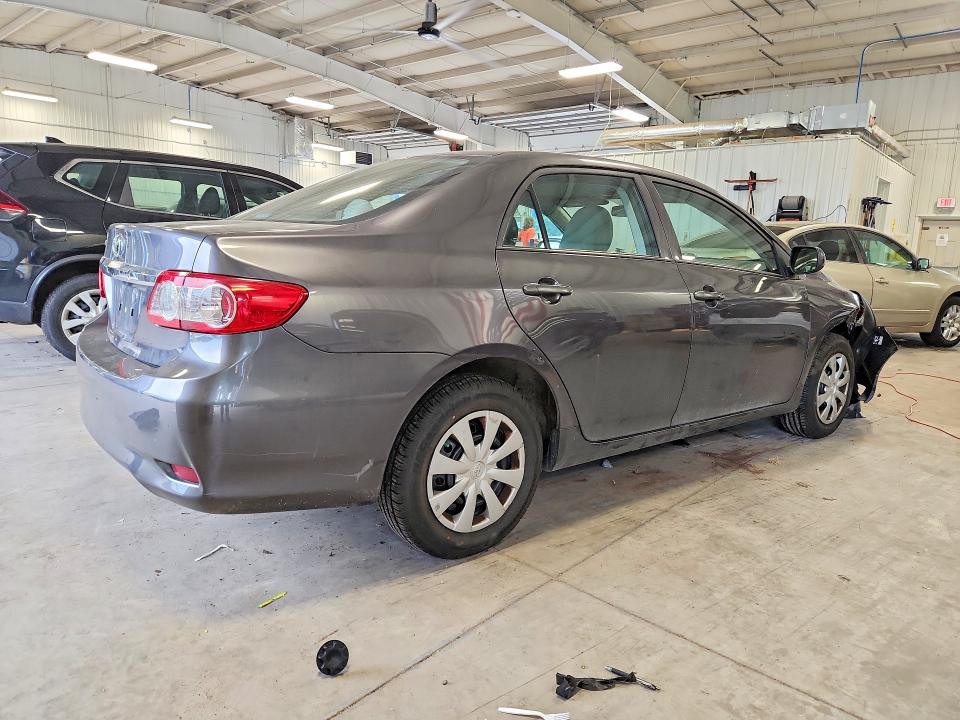 Photo 3 from auction – 2013 TOYOTA COROLLA with VIN 5YFBU4EE1DP164796