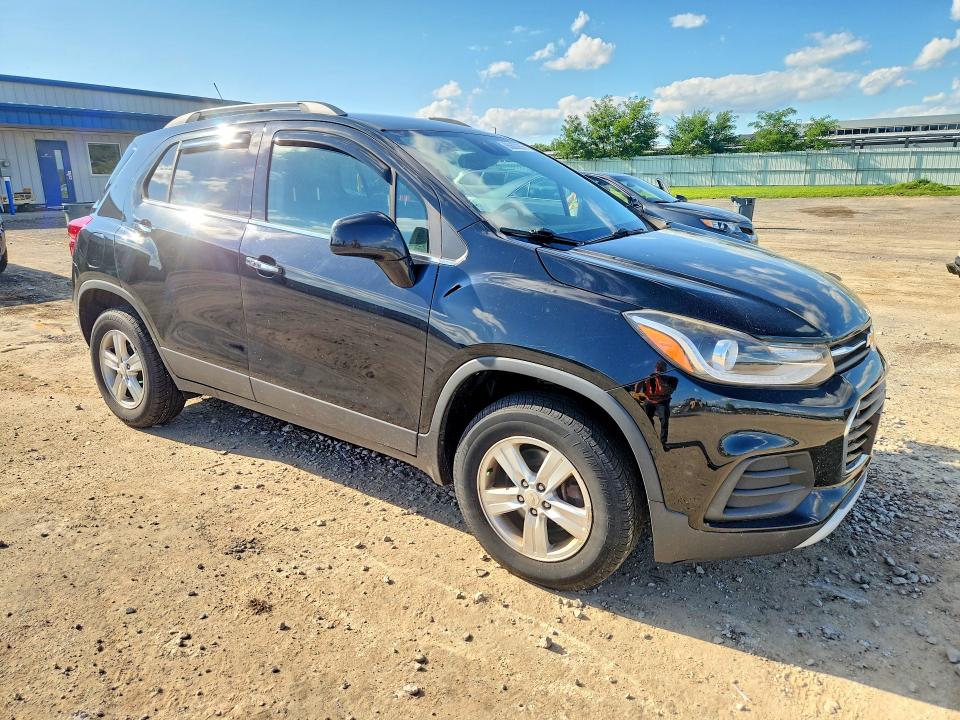 Photo 4 from auction – 2017 CHEVROLET TRAX with VIN 3GNCJPSB9HL283408