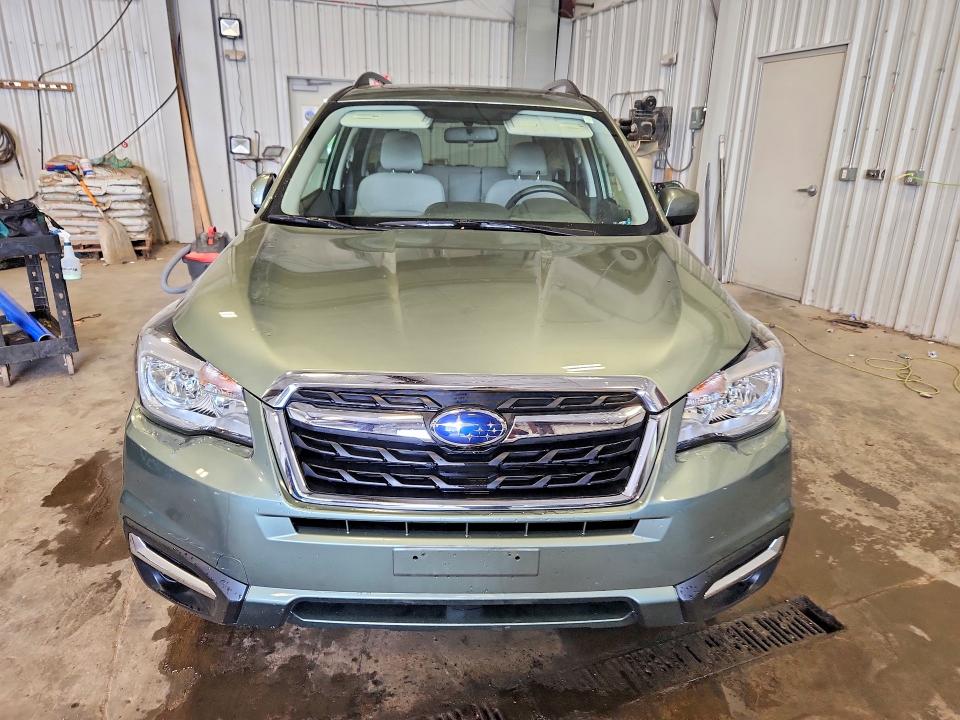 Zdjęcie 5 z aukcji – 2017 SUBARU FORESTER z VIN JF2SJAEC4HH569110