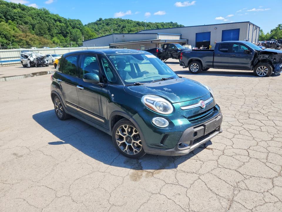 Фото 4 с аукциона – 2014 FIAT 500L с VIN ZFBCFADH6EZ017277