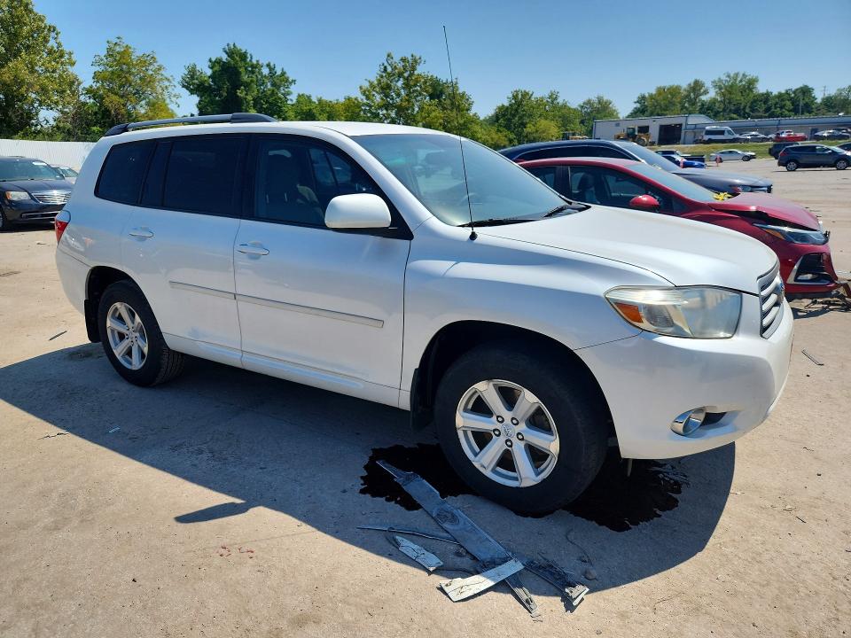 Photo 4 from auction – 2010 TOYOTA HIGHLANDER with VIN 5TDZK3EH6AS005591