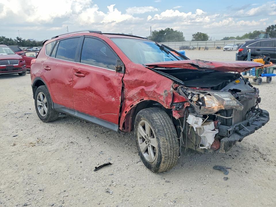 Photo 4 from auction – 2015 TOYOTA RAV4 with VIN 2T3WFREV0FW167190