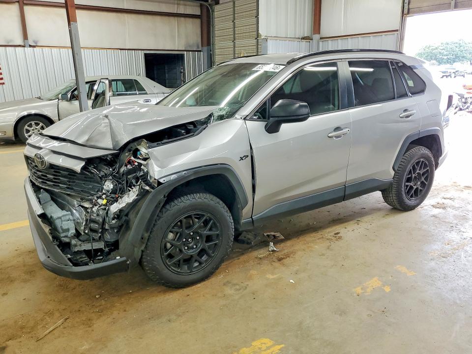 Photo 1 from auction – 2021 TOYOTA RAV4 with VIN 2T3H1RFV8MC135317