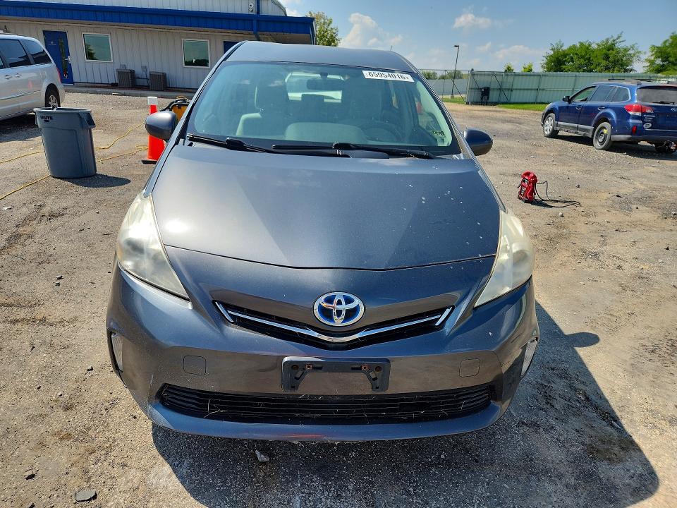 Photo 5 from auction – 2014 TOYOTA PRIUS V with VIN JTDZN3EU3E3324653