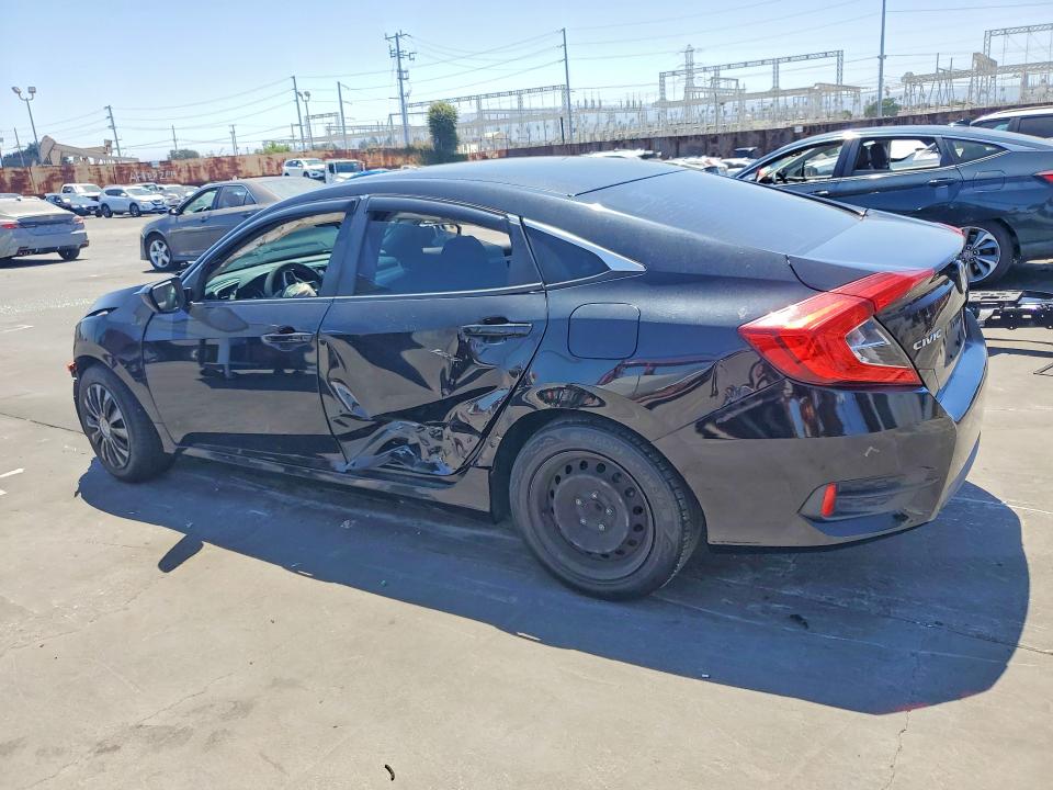 Photo 2 from auction – 2017 HONDA CIVIC with VIN 2HGFC2F53HH574438