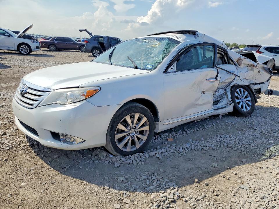 2011 TOYOTA AVALON - Търг №67272546