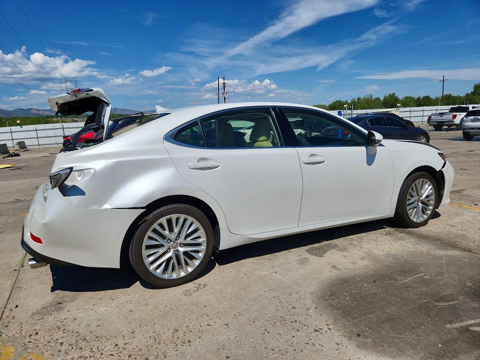 Photo 3 from auction – 2014 LEXUS ES with VIN JTHBK1GG0E2127756