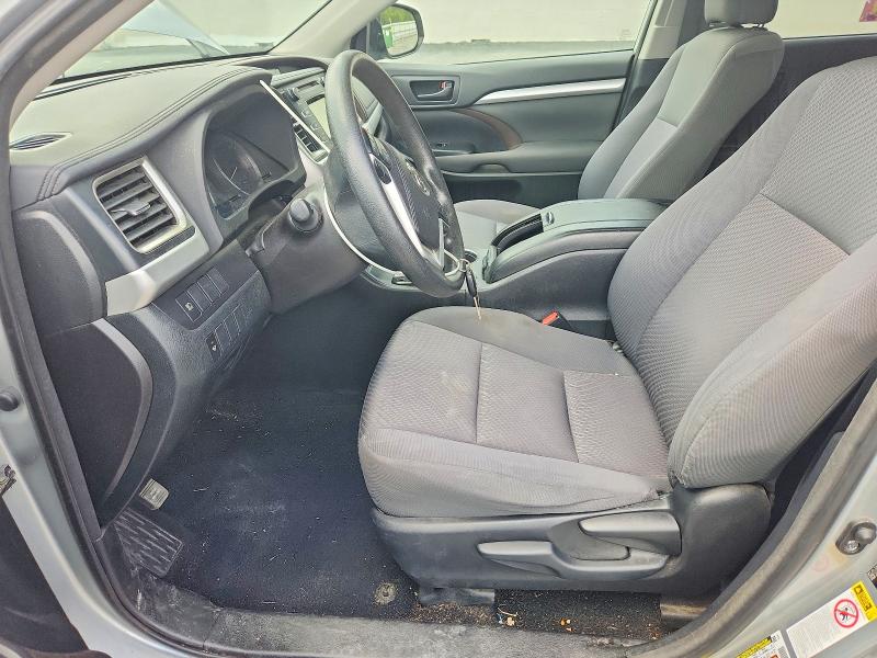 Photo 7 from auction – 2018 TOYOTA HIGHLANDER with VIN 5TDBZRFH1JS858768