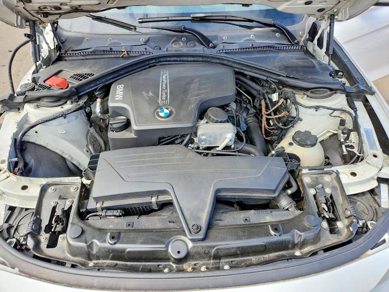 Photo 11 from auction – 2013 BMW 328 with VIN WBA3B5G51DNS02731
