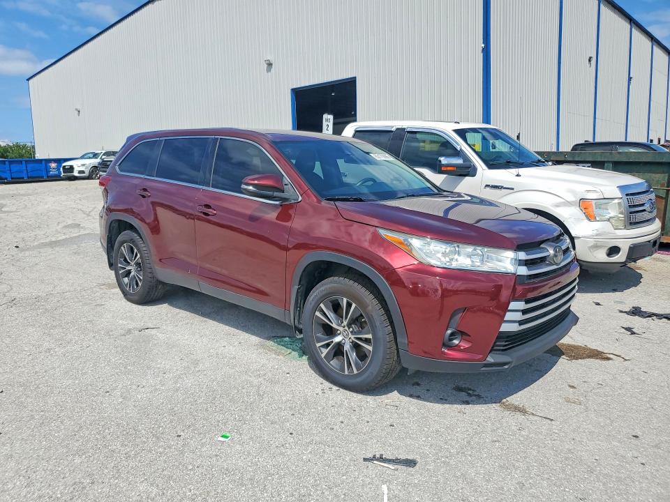 Photo 4 from auction – 2019 TOYOTA HIGHLANDER with VIN 5TDBZRFHXKS963990