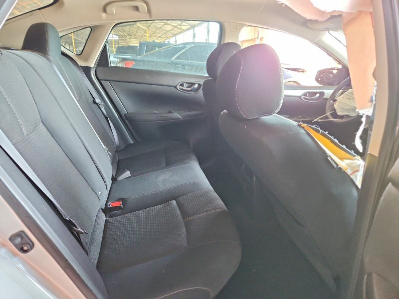 Photo 10 from auction – 2017 NISSAN SENTRA with VIN 3N1AB7AP1HY390954