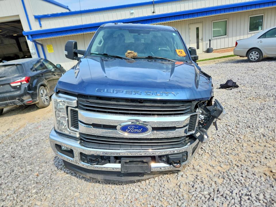 Photo 5 from auction – 2019 FORD F250 with VIN 1FT7W2B61KEF39873