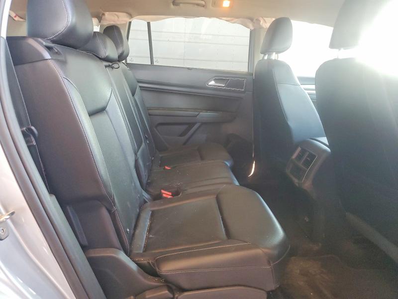 Photo 10 from auction – 2018 VOLKSWAGEN ATLAS with VIN 1V2MR2CA9JC515794