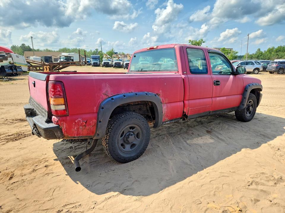 Photo 3 from auction – 2002 CHEVROLET SILVERADO with VIN 2GCEK19T821311573