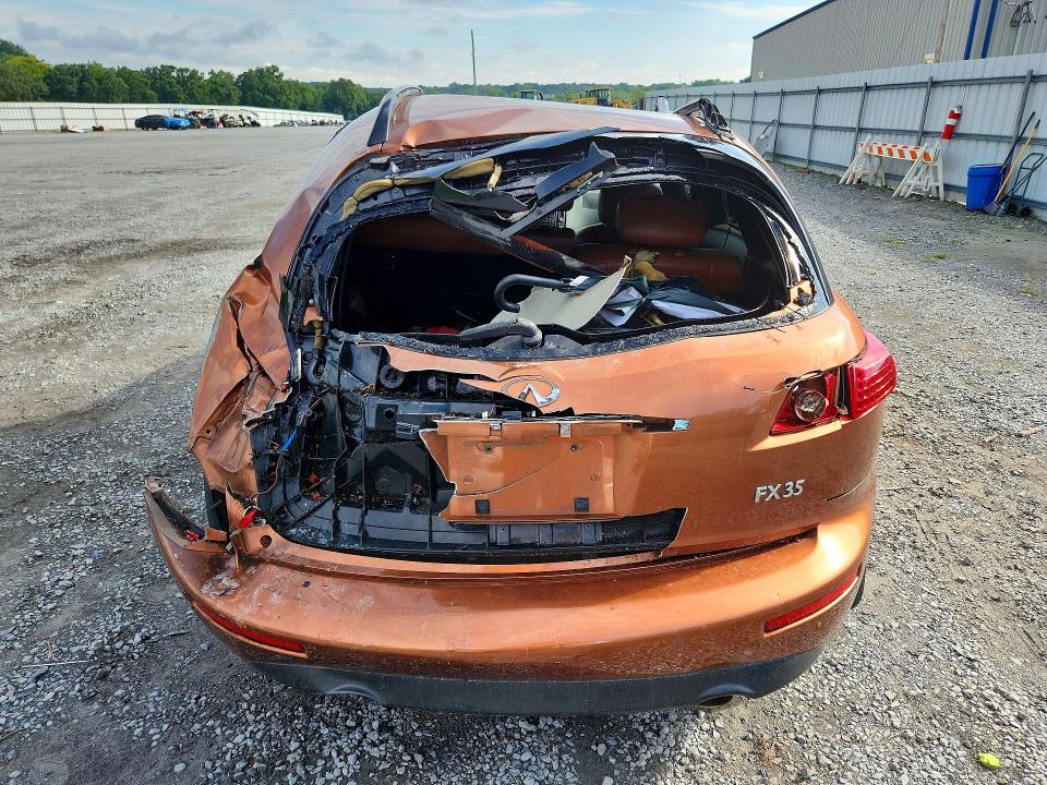 Photo 6 from auction – 2003 INFINITI FX35 with VIN JNRAS08W13X205068