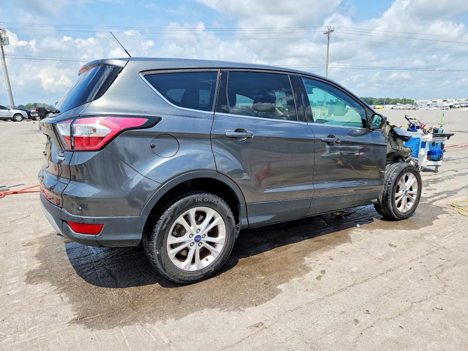 Photo 3 from auction – 2017 FORD ESCAPE with VIN 1FMCU0GD3HUC23885