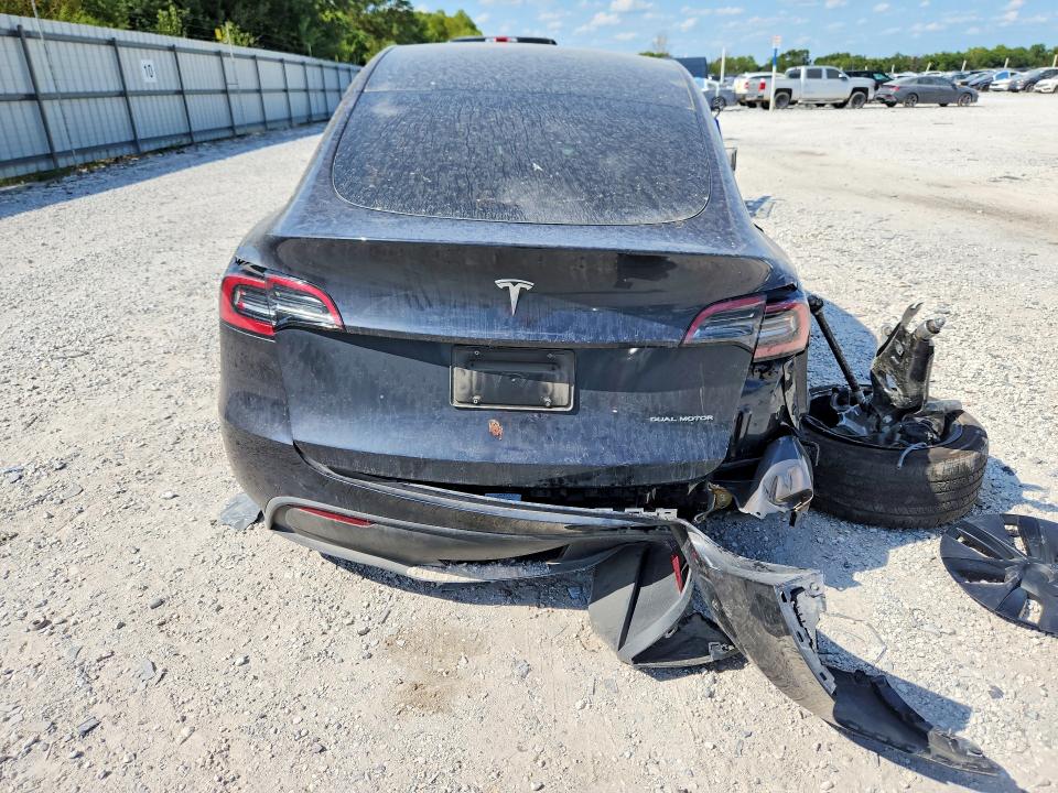 Снимка 6 от търг – 2025 TESLA MODEL Y с VIN 7SAYGAEE3SF269478