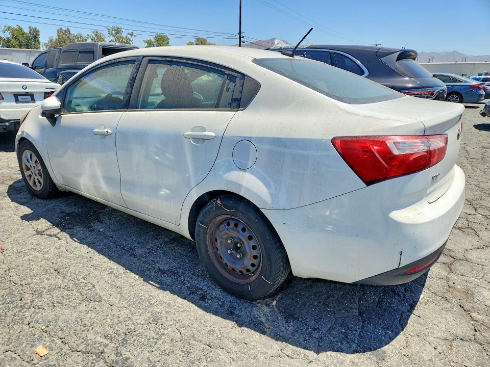 Photo 2 from auction – 2015 KIA RIO with VIN KNADM4A3XF6433818