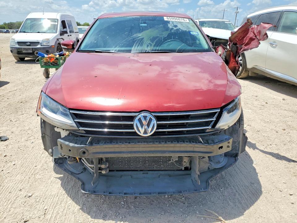 Photo 5 from auction – 2017 VOLKSWAGEN JETTA with VIN 3VWB67AJ0HM205878
