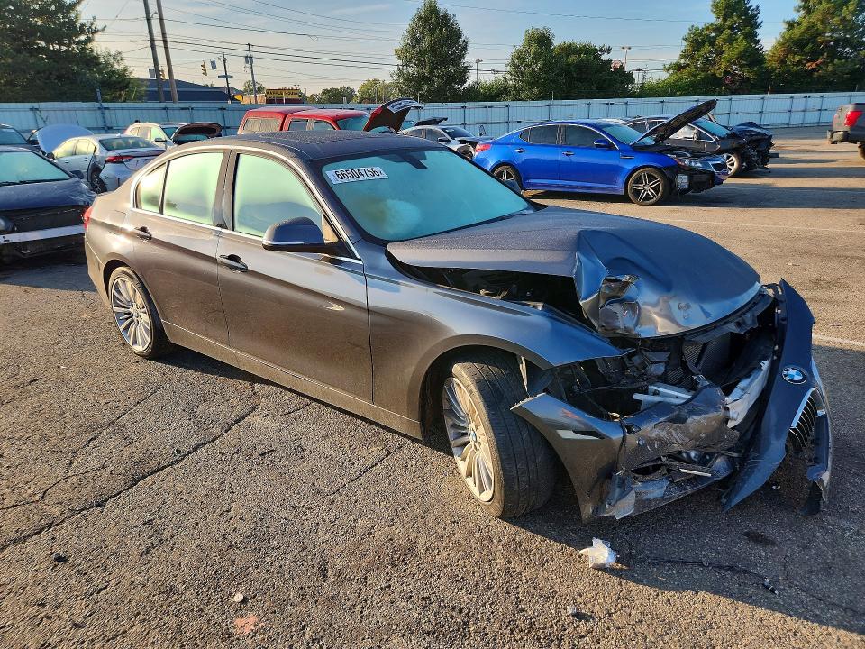 Photo 4 from auction – 2014 BMW 328 with VIN WBA3B3G57ENR82255