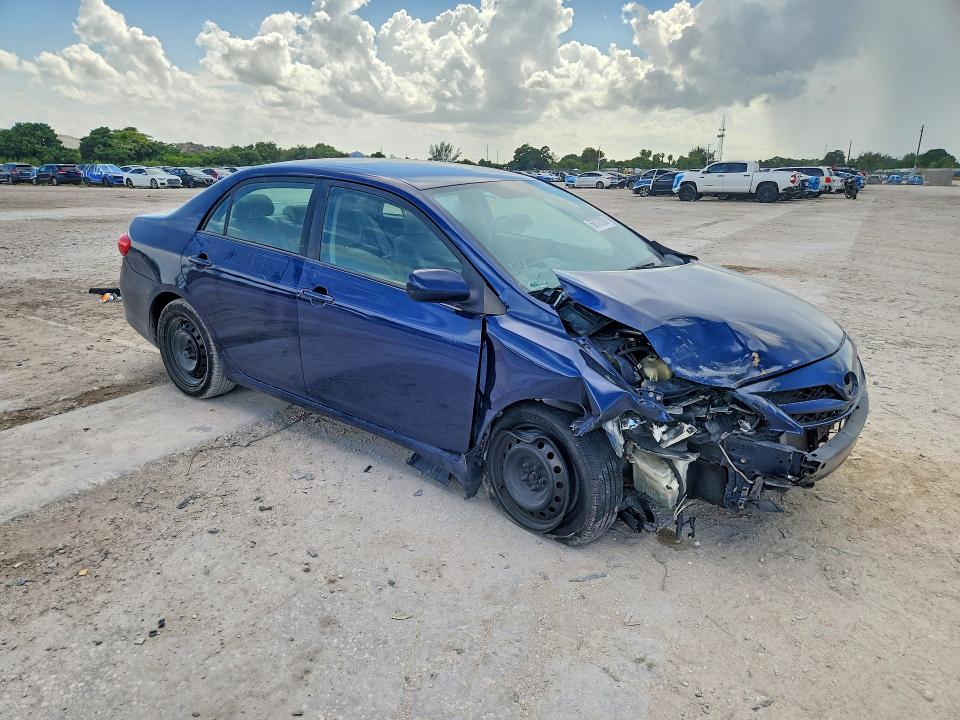 Photo 4 from auction – 2012 TOYOTA COROLLA with VIN 2T1BU4EE2CC913765