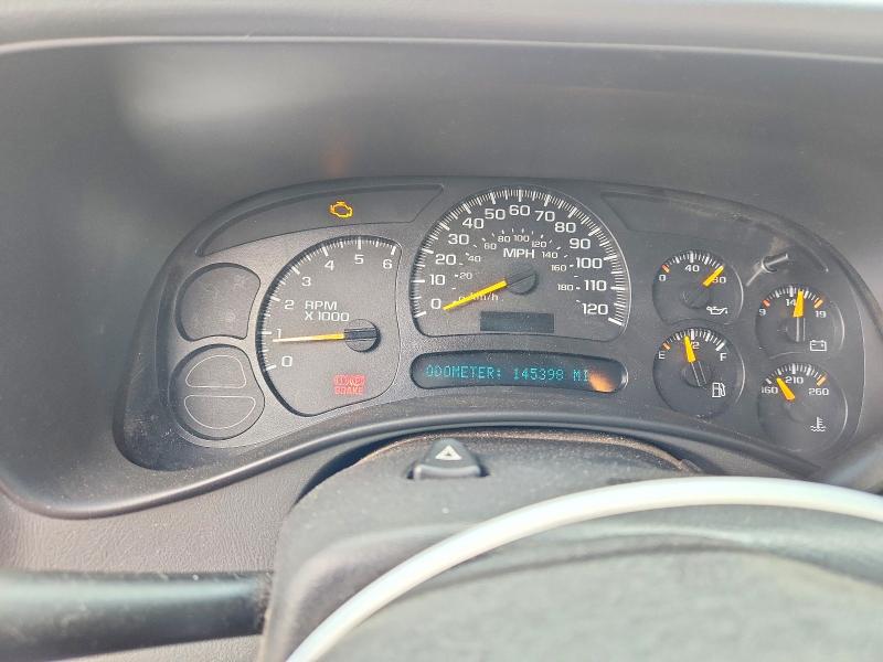 Photo 9 from auction – 2005 CHEVROLET SILVERADO with VIN 2GCEK13T151372289