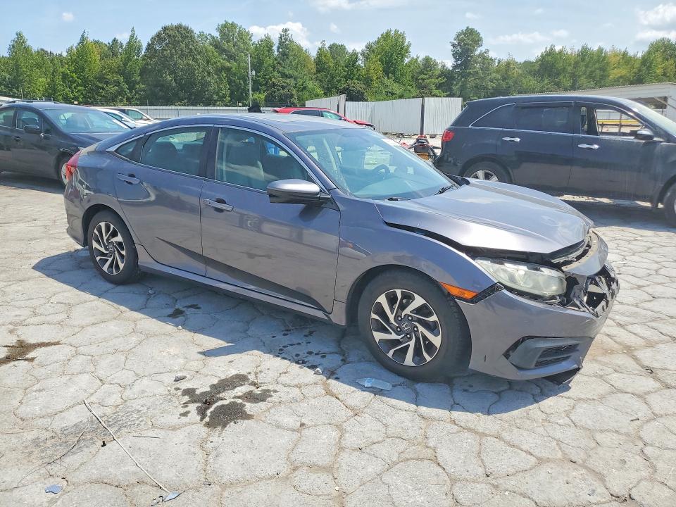 Photo 4 from auction – 2016 HONDA CIVIC with VIN 19XFC2F75GE073948