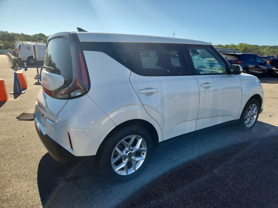 Photo 3 from auction – 2025 KIA SOUL with VIN KNDJ23AU6S7940217