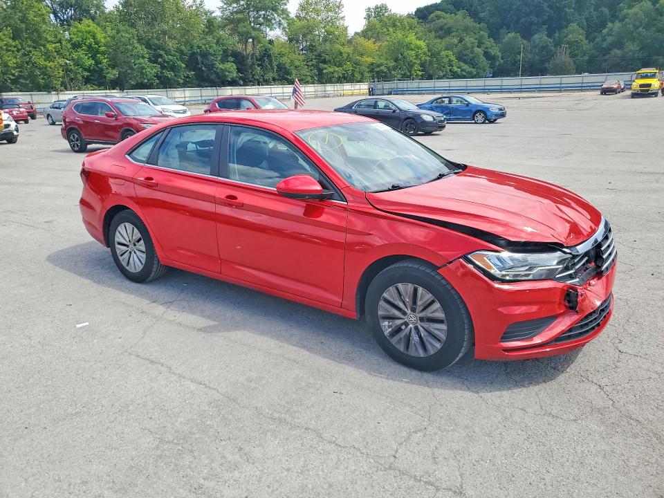 Photo 4 from auction – 2019 VOLKSWAGEN JETTA with VIN 3VWC57BU8KM093211