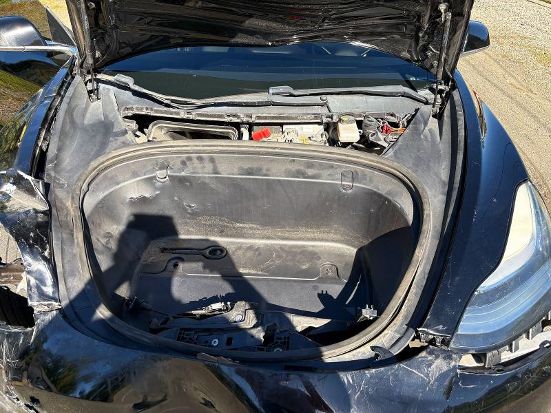 Photo 7 from auction – 2019 TESLA MODEL 3 with VIN 5YJ3E1EA3KF395527