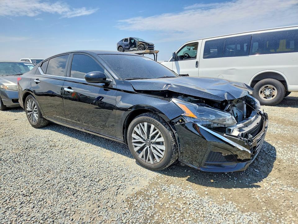 Photo 4 from auction – 2024 NISSAN ALTIMA with VIN 1N4BL4DV4RN351268
