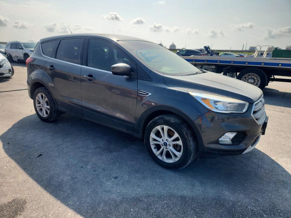 Photo 4 from auction – 2019 FORD ESCAPE with VIN 1FMCU9GD9KUB30526
