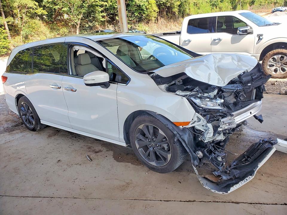 Photo 4 from auction – 2022 HONDA ODYSSEY with VIN 5FNRL6H97NB017584