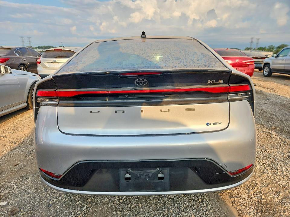 Photo 6 from auction – 2024 TOYOTA PRIUS with VIN JTDADABUXR3007600