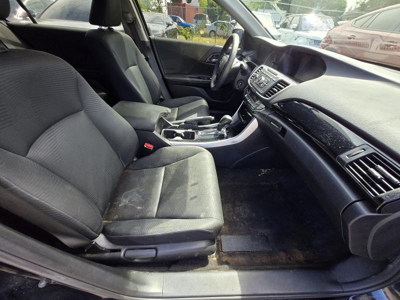 Photo 5 from auction – 2016 HONDA ACCORD with VIN 1HGCR2F33GA080447