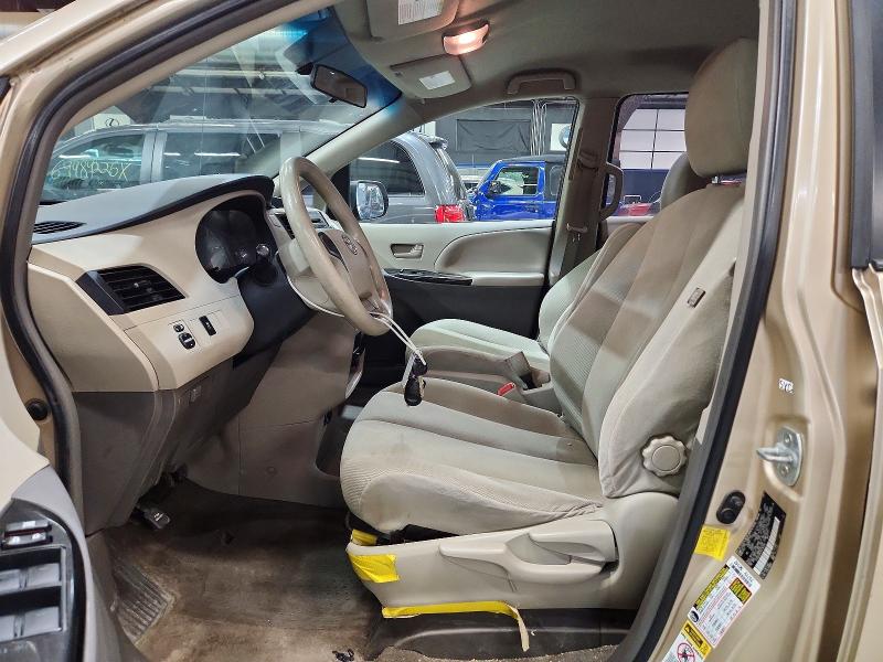 Photo 7 from auction – 2012 TOYOTA SIENNA with VIN 5TDZK3DC2CS182597