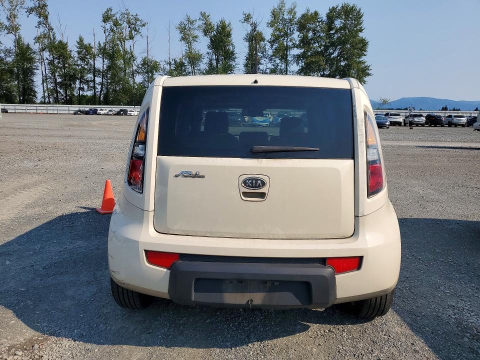 Photo 6 from auction – 2010 KIA SOUL with VIN KNDJT2A21A7030897