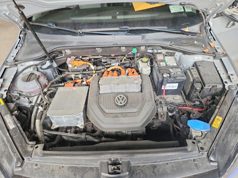 Photo 11 from auction – 2016 VOLKSWAGEN E-GOLF with VIN WVWPP7AU3GW904324