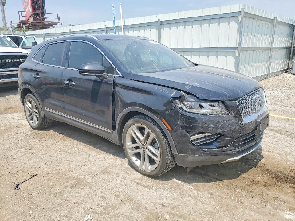 Снимка 4 от търг – 2019 LINCOLN MKC с VIN 5LMCJ3D95KUL39894