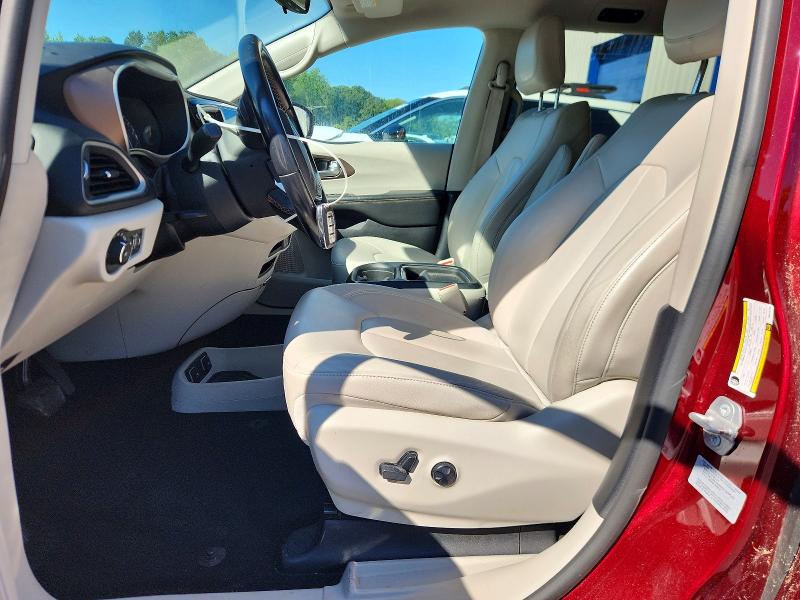 Photo 7 from auction – 2017 CHRYSLER PACIFICA with VIN 2C4RC1BG1HR510700